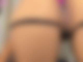 Nayla Grey's Live Sex Cam Show