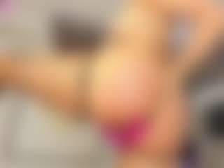 Live cam show with Nayla Grey - Italian Young Adult on Mixed Magazine Live | colombia