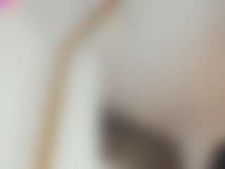 Live cam show with Nayla Grey - Amateur on CamwithHer