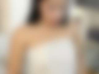 Live cam show with Nayla Grey - Average on Hubzter Live