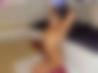 Live cam show with Nayla Grey - Cowgirl on xxxlivecams.org