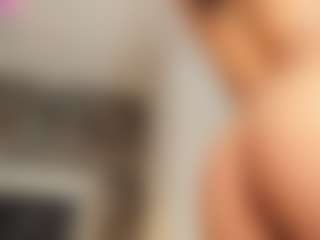 Live cam show with Nayla Grey - Facial on Dare Cams