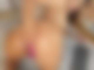 Live cam show with Nayla Grey - Facial on Camsoda