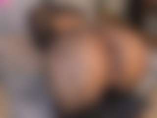 Live cam show with Nayla Grey - Hairy Pussy on Camsoda