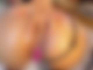 Nayla Grey's Live Sex Cam Show