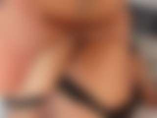 Nayla Grey's Live Sex Cam Show