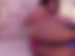 Live cam show with Johan-gz - Ebony on Camsoda | colombia