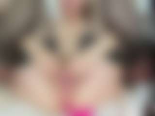 LilCandy18's Live Sex Cam Show