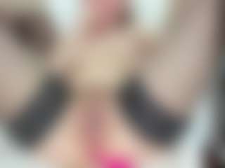 LilCandy18's Live Sex Cam Show