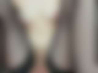 LilCandy18's Live Sex Cam Show