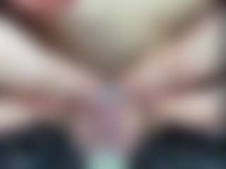 LilCandy18's Live Sex Cam Show