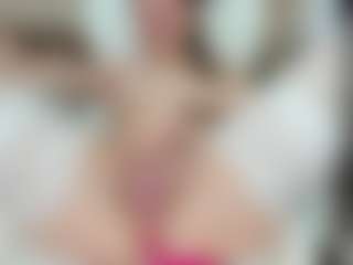Live cam show with LilCandy18 - Skinny on SinfulBabes