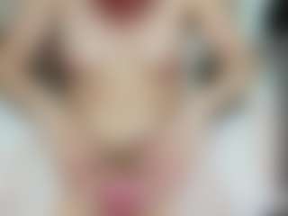 LilCandy18's Live Sex Cam Show