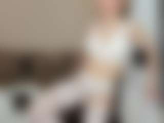 Live cam show with LilCandy18 - Skinny on justonemore.cc