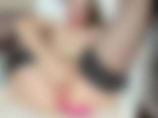 LilCandy18's Live Sex Cam Show