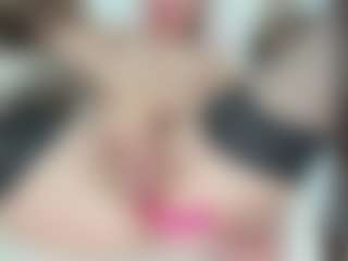 LilCandy18's Live Sex Cam Show