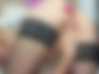 LilCandy18's Live Sex Cam Show