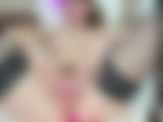 LilCandy18's Live Sex Cam Show