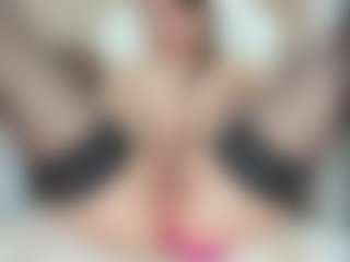 LilCandy18's Live Sex Cam Show