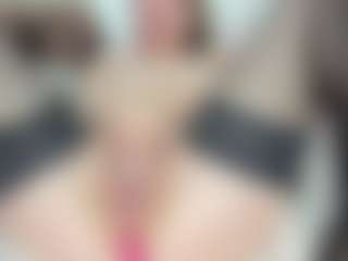 LilCandy18's Live Sex Cam Show