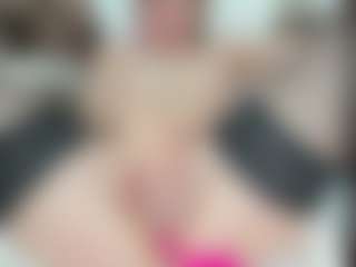LilCandy18's Live Sex Cam Show