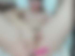 LilCandy18's Live Sex Cam Show