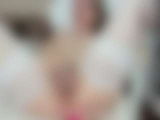 LilCandy18's Live Sex Cam Show