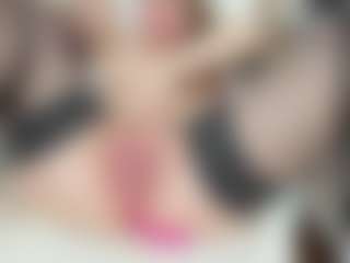 LilCandy18's Live Sex Cam Show
