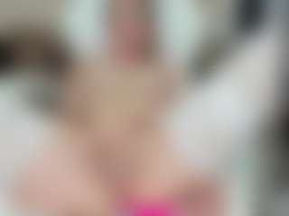 LilCandy18's Live Sex Cam Show
