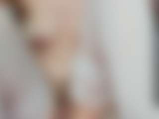 LilCandy18's Live Sex Cam Show