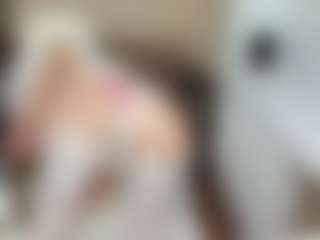 LilCandy18's Live Sex Cam Show