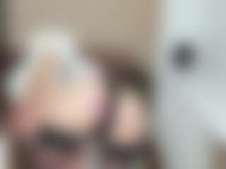LilCandy18's Live Sex Cam Show