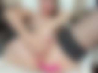 LilCandy18's Live Sex Cam Show