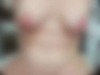 LilCandy18's Live Sex Cam Show