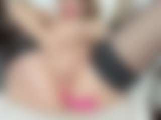LilCandy18's Live Sex Cam Show