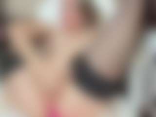 LilCandy18's Live Sex Cam Show