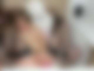 LilCandy18's Live Sex Cam Show