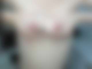 LilCandy18's Live Sex Cam Show