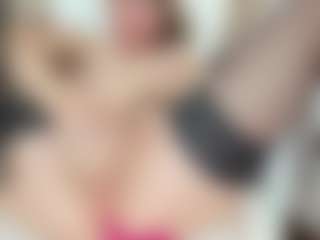 LilCandy18's Live Sex Cam Show