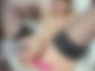LilCandy18's Live Sex Cam Show