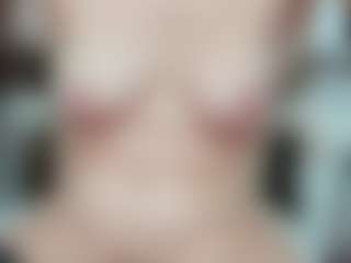 LilCandy18's Live Sex Cam Show