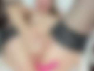 Live cam show with LilCandy18 - Natural on Gym Cam Girls