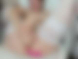 LilCandy18's Live Sex Cam Show