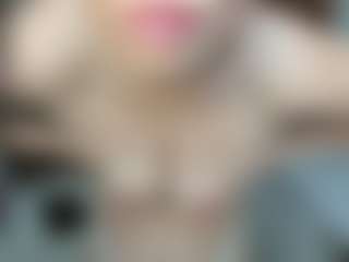 LilCandy18's Live Sex Cam Show