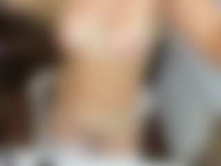 LilCandy18's Live Sex Cam Show