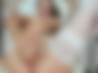 LilCandy18's Live Sex Cam Show