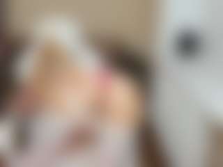 Live cam show with LilCandy18 - Gape on Camsoda