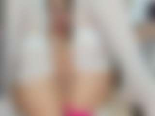 LilCandy18's Live Sex Cam Show