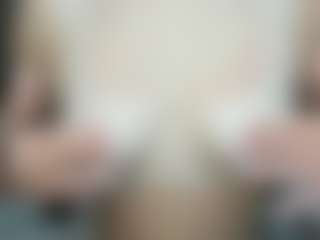 LilCandy18's Live Sex Cam Show