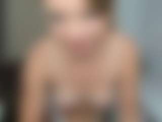 Live cam show with LilCandy18 - Hairy Pussy on AdultVida.com